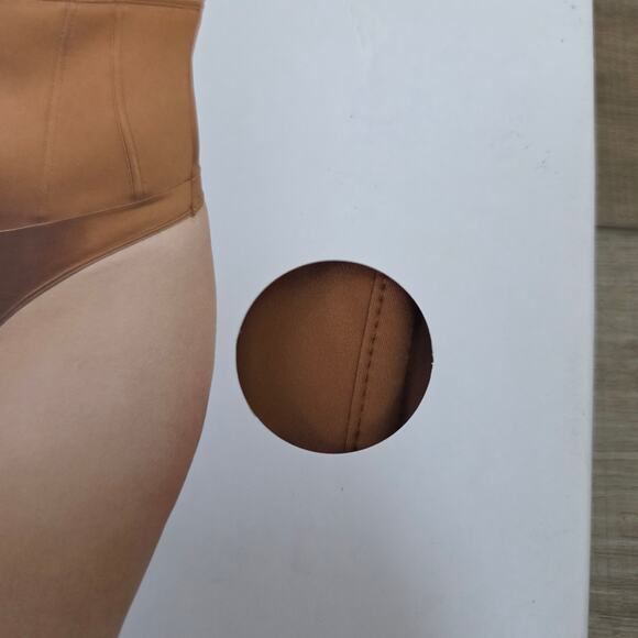 Sofia Intimates by Sofia Vergara Bronze Corset Thong Sculpting Women Sz XXL - Picture 9 of 10